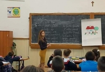 Eleva din Gorj care a luat 10 la BAC și-a împlinit visul. Cristina este învățătoare și predă la școala unde a învățat