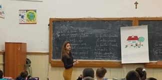Eleva din Gorj care a luat 10 la BAC și-a împlinit visul. Cristina este învățătoare și predă la școala unde a învățat