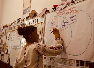 Tabără urbană pentru copiii implicați în proiectul ”Coletul Creativ la Sat”. Unii dintre ei nu au ieșit niciodată din satul în care trăiesc