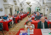 Mihai Şora, Larisa Iordache și Octavian Bellu au scris, alături de elevi, la Ora de caligrafie