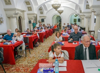 Mihai Şora, Larisa Iordache și Octavian Bellu au scris, alături de elevi, la Ora de caligrafie
