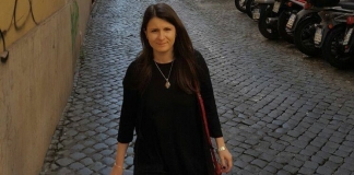 Alexandra Chirea, profesoară la Șincai: ”Ce așteptări am? Să nu mai fim o breaslă lașă, docilă, cu capul plecat… Aștept să nu mai aștept”