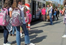 Ce trebuie să facă elevii pentru a beneficia de transport gratuit în timpul anului școlar – ghid elaborat de Ministerul Educației