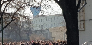 FSLI solicită Senatului să voteze legea prin care se oferă protecţie cadrelor didactice