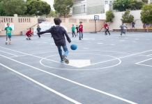 Ministerul Sănătății susține ”ferm” purtarea măștii în timpul orelor de sport care se desfășoară în interior – răspunsul dat Ministerului Educației UPDATE