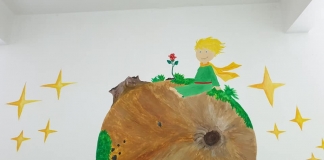 O școală mică de cartier din Sibiu, decorată și transformată într-un loc ”cochet și misterios” unde copiii pot descoperi mereu alte lucruri FOTO