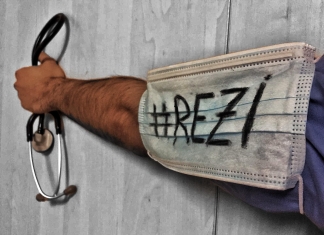 Studenții de la Medicină și Farmacie intră în grevă japoneză. Ei vor purta măști cu mesajul #Rezi