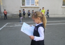 Elevii ar putea avea o oră de lectură. Ministrul Educației: ”Trebuie să-i învăţăm pe copii să descifreze textul şi să-l interpreteze”