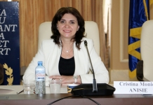 Un nou mesaj al ministrului Educației, adresat profesorilor: ”Sunt convinsă că veți realiza evaluări prietenoase, pe care copiii să le înțeleagă”
