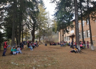 Care-i faza cu cititul? O întrebare ce-și găsește răspunsul în campania ”Toată școala citește”. Imaginile săptămânii