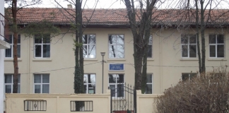 După trei ani de procese, un tânăr a obţinut anularea sancţiunilor din liceu: ”Sper din tot sufletul că niciun elev nu va mai trece prin tot acest calvar”