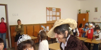 O poveste de la firul ierbii. Georgeta Tătaru: ”A fi învățătoare e o stare de bine. Am grijă să nu plece niciun copil supărat de la școală”