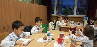 Toată școala citește. Pauza de lectură, în clasa învățătoarei Consuela Colțan: ”Cititul este o plăcere zilnică, la care nu renunțăm” FOTO
