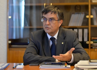 Mircea Dumitru: Avem o școală de spectatori. Elevii vin la școală ca la un spectacol rău, pe care sunt obligați să-l urmărească
