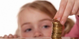 Deputații din Comisia pentru muncă au decis dublarea alocațiilor pentru copii