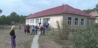 Salvaţi Copiii: Peste 15% dintre elevii înscriși în clasa pregătitoare acum 9 ani nu au ajuns până la finalul clasei a VIII-a. Giurgiu, cea mai mare pierdere