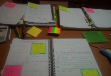 Cum arată un test la ora de matematică. Profesorul le scrie elevilor povești și mesaje de încurajare FOTO