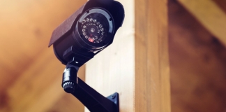 Consiliul Naţional al Elevilor se opune instalării camerelor video în sălile de clasă: ”Poate afecta modul în care se desfăşoară actul de predare-învăţare”