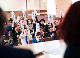 Consiliul Naţional al Elevilor nu renunţă la propunerea de începere a cursurilor la data de 1 septembrie