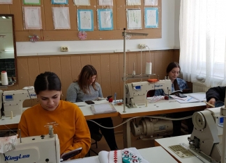 Imagini din ”Toată școala citește”: ”Pentru că ne place să citim!” Două edituri susțin campania și oferă cărți școlilor participante