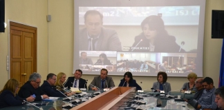 Ministrul Educației: Este imperios necesar să nu mai înceapă cursurile imediat după realizarea acțiunilor de dezinfecție și dezinsecție