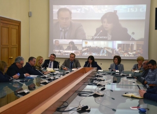 Ministrul Educației: Este imperios necesar să nu mai înceapă cursurile imediat după realizarea acțiunilor de dezinfecție și dezinsecție