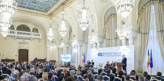 Iohannis: Trebuie să acceptăm că nu avem la dispoziție resurse financiare nelimitate. Nu putem rezolva toate problemele din educație peste noapte