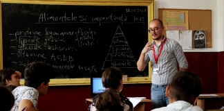 Teach for Romania caută profesori pentru copiii din mediile vulnerabile. Va fi a șaptea generație: Criterii de selecție și județele vizate