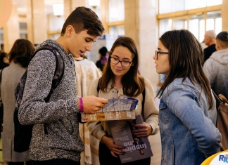 Târg pentru elevi și studenți. Peste 100 de universități din Europa vor fi prezente în martie la RIUF