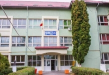 Mai mulți elevi de la o școală din Brașov au ajuns la medic din cauza unei lămpi cu ultraviolete