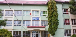 Mai mulți elevi de la o școală din Brașov au ajuns la medic din cauza unei lămpi cu ultraviolete