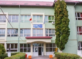 Mai mulți elevi de la o școală din Brașov au ajuns la medic din cauza unei lămpi cu ultraviolete