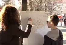 Matematica predată prin metoda ”AHA!”. Copiii au învățat în parc fracțiile, cu exemple din viața reală și cu ajutorul jocului