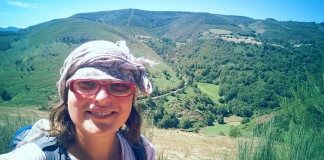Povestea unei profesoare care călătorește sute de kilometri pe jos: ”Am descoperit că bucuria vieții este mult mai simplă decât îmi imaginam”