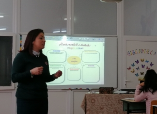 Școala de acasă, la sat. Cum își pregătește o profesoară de română elevii pentru Evaluarea Națională: „Cu toate neajunsurile, se poate și în rural”