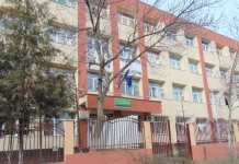 Consiliul Local sector 1 nu a aprobat achiziţionarea unui imobil pentru Școala ”Herăstrău” unde se învață în trei schimburi