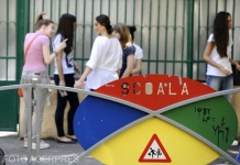 Ministrul Educației, despre reintroducerea tezelor sau revenirea la semestre: „Eu vă sugerez să nu mai tot schimbăm şi să înnebunim copiii”