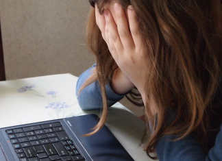 Șeful ISJ Sibiu le cere profesorilor să nu exagereze cu temele în această perioadă: Vă rog, nu îi omorâți ca să poată toată lumea să bifeze că a lucrat online