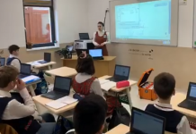 La școala smart de la Ciugud, cursurile se mută în online. O lecție demonstrativă, oferită de elevii și profesorii școlii VIDEO