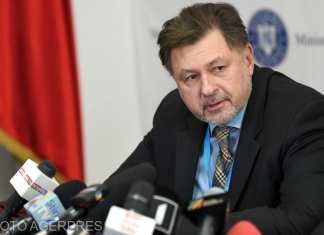 Alexandru Rafila: Trebuie început secvențial cu reîntoarcerea la școală. Este important ca în școală să fie mai puțini copii decât sunt de obicei