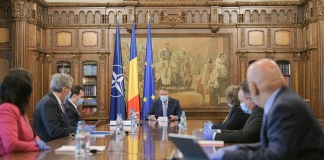 Klaus Iohannis: Elevii din clasele terminale nu sunt obligați să meargă la școală. Ei au această oportunitate, dar nu este nimeni obligat
