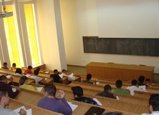 Un tânăr, aflat de la 7 ani într-o casă de tip familial din Cugir, a intrat la două facultăți. El a ales să studieze Medicina la Sibiu