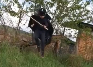 Copiii sunt SuperEroi în vreme de pandemie. Elevii din întreaga țară, provocați să creeze costume din materiale reciclabile VIDEO