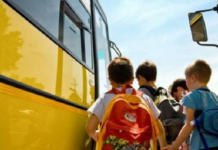 Premierul cere amenzi drastice pentru firmele care nu respectă normele sanitare la transportul elevilor: ”Fără milă şi controale la maxim”