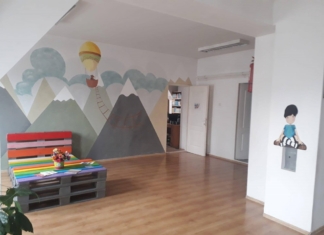 O școală care râde: Spațiu de relaxare și lectură pentru elevi, amenajat de două profesoare și o educatoare într-un liceu din Gheorgheni FOTO
