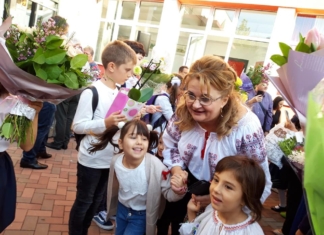Jocul care unește, metoda aplicată cu succes de o învățătoare din București. Florentina Ivan s-a întors în satul natal și va începe o nouă provocare