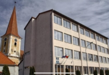 Școala dintr-un sat din Sibiu, mutată în sediul Primăriei pentru a se putea asigura distanţarea fizică între elevi