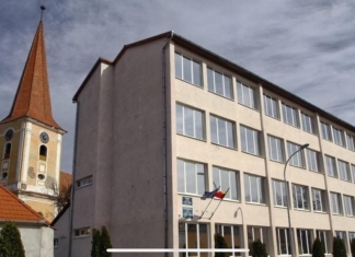 Școala dintr-un sat din Sibiu, mutată în sediul Primăriei pentru a se putea asigura distanţarea fizică între elevi