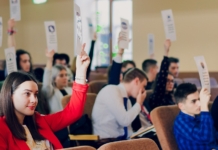 Consiliul Național al Elevilor nu este de acord cu decalarea Evaluării Naționale și prelungirea vacanței de primăvară la o lună