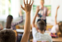 Conferință SuperTeach – provocările noului an școlar: ”Avem nevoie să evadăm din metodă dacă simțim că aceasta este soluția pentru a ne ajuta copiii”